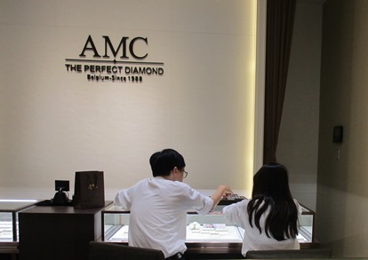 AMC鑽石婚戒 推薦十大對戒人氣排行榜 平價婚戒品牌推薦 結婚對戒推薦 GIA鑽戒 求婚鑽戒 訂婚鑽戒，結婚對戒